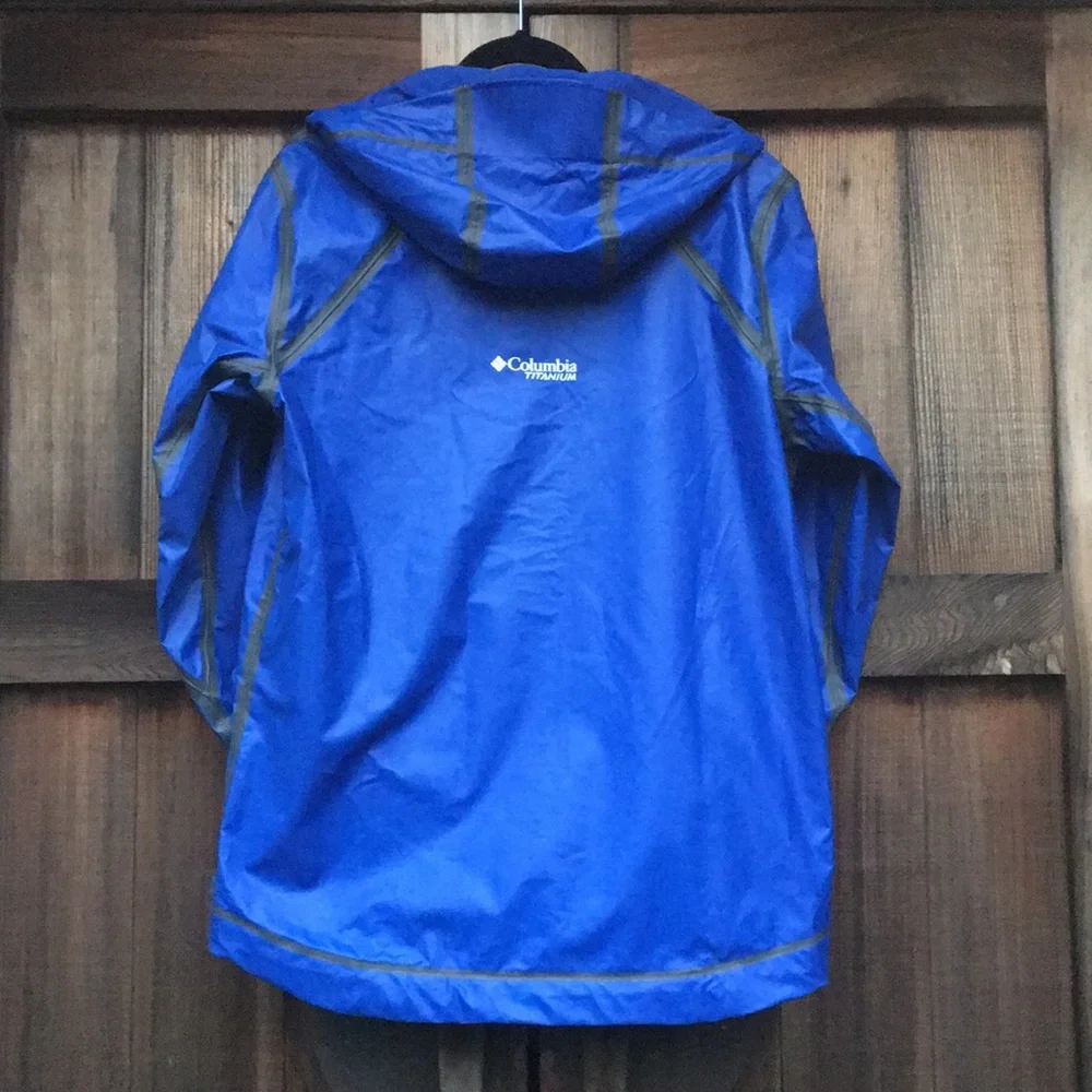 Columbia Titanium Outdry Rain Jacket - Picture 4 of 8
